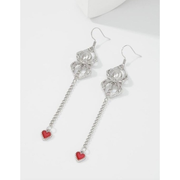 NEW!! Spider Spooky Halloween Drop Earrings Dangling Hearts Scary Whimsygoth - Picture 4 of 7